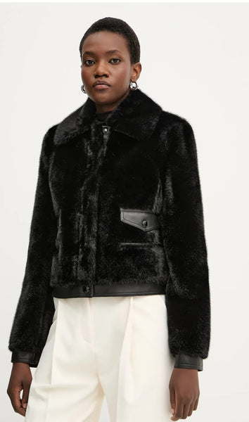 PATRIZIA PEPE Giubbotto corto fluffy 8O0204_E073_K103 nero